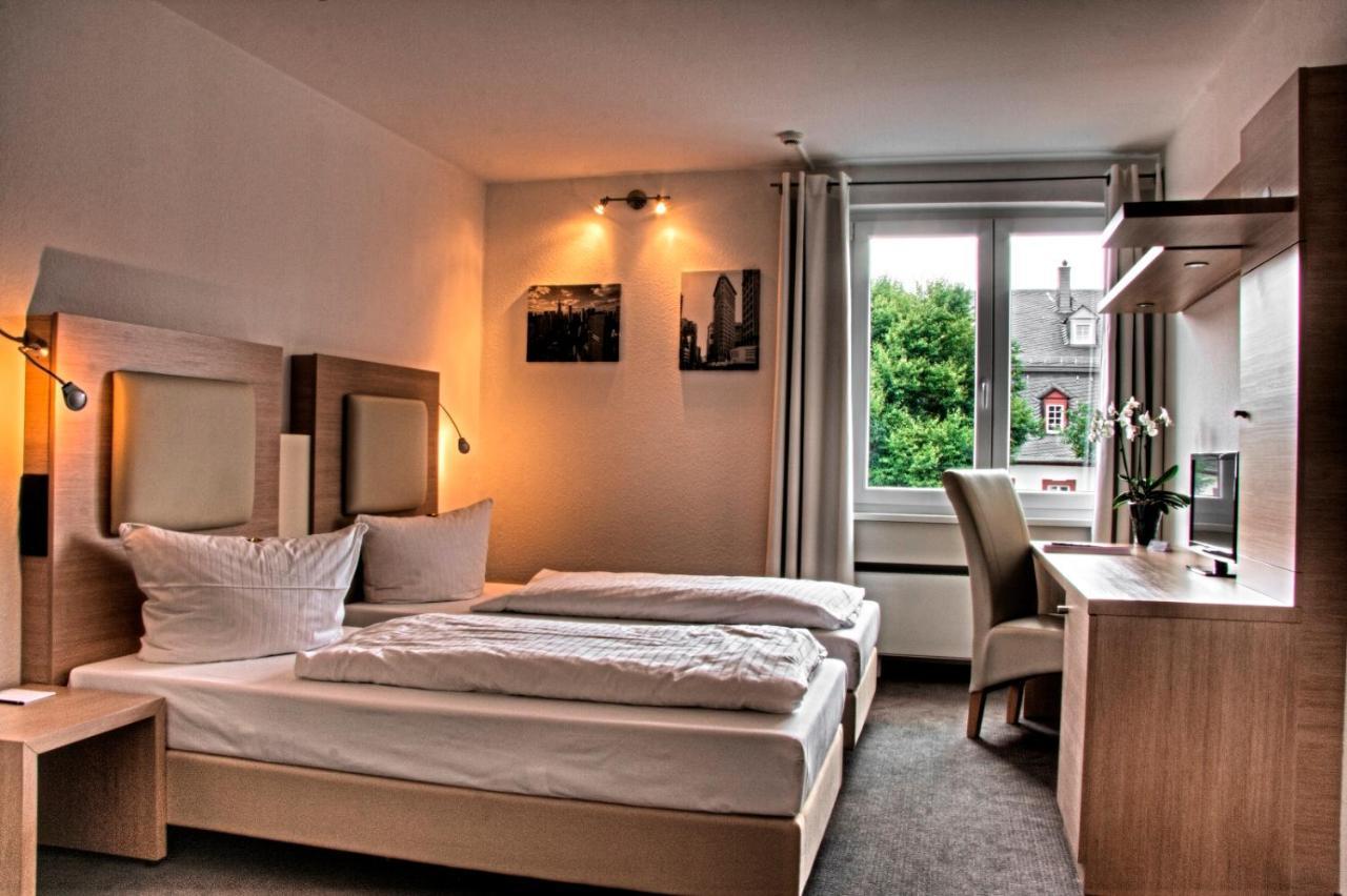 Hotel Bartmanns Haus Dillenburg Esterno foto